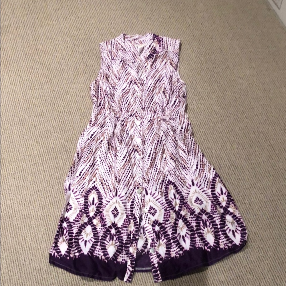 Sleeveless button down dress